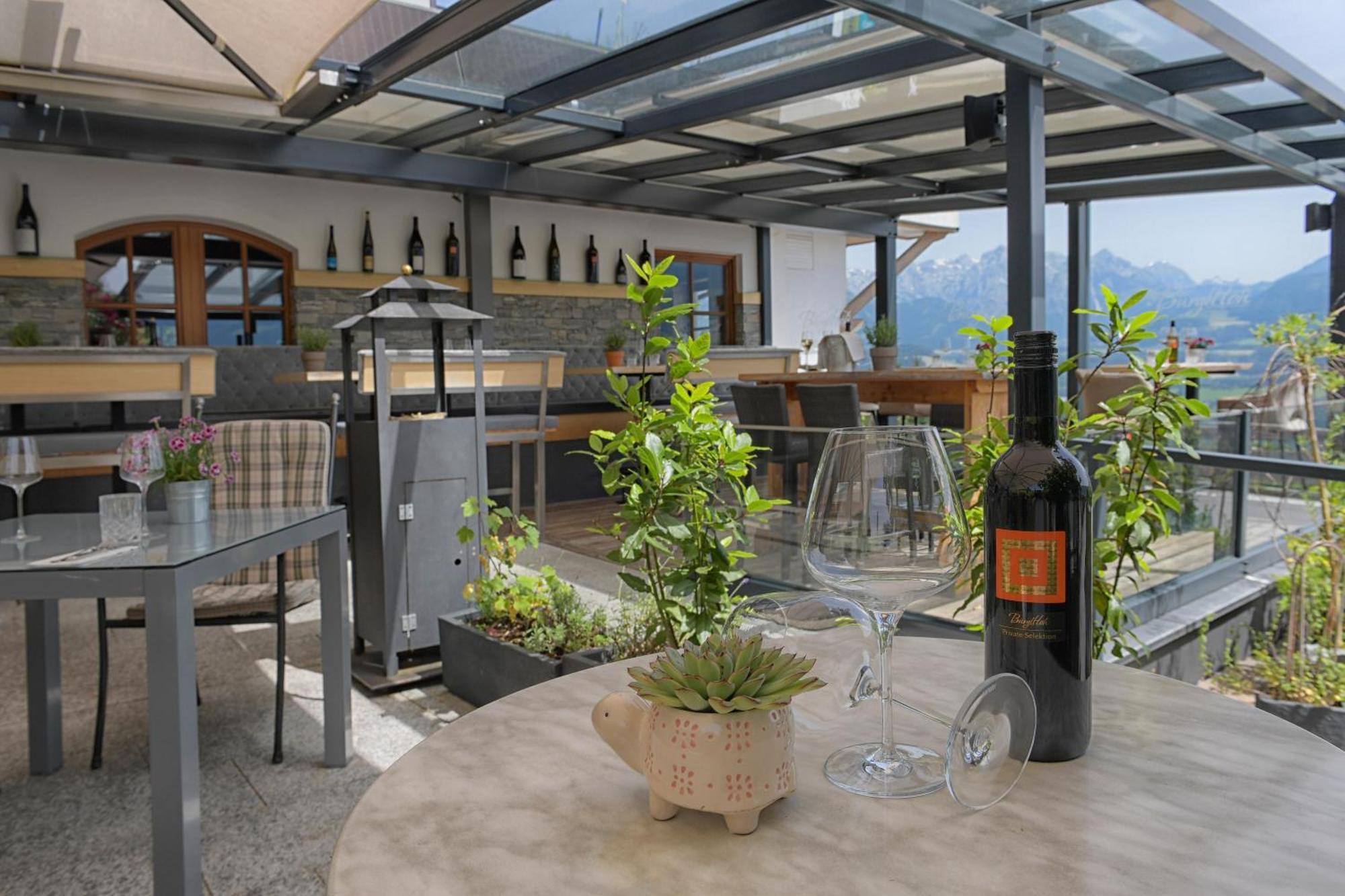 Hotel Und Alpen Apartments Mit Sauna - Buerglhoeh Bischofshofen Exterior foto