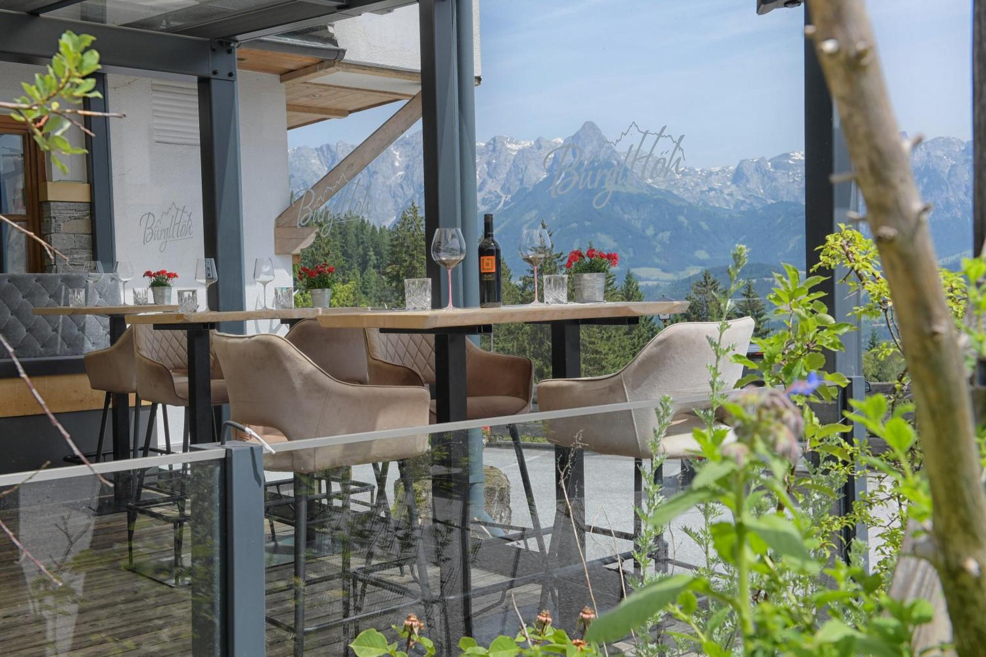 Hotel Und Alpen Apartments Mit Sauna - Buerglhoeh Bischofshofen Exterior foto